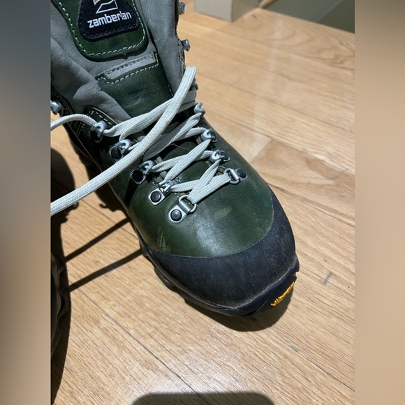 ZAMBERLAN VIOZ LUX GTX® RR WNS Hiking & Backpacking Boot Waxed Green - Picture 9 of 16